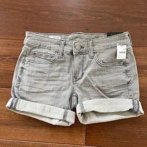 GAP sexy boyfriend shorts size 24